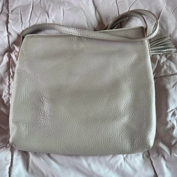 Kate Spade White Leather Crossbody Bag with matching wallet. - Picture 5 of 8